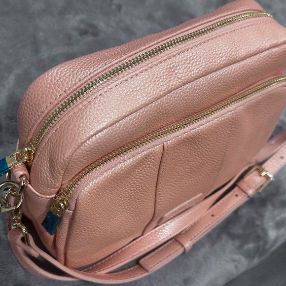 Pom Pom London Metallic Pink Crossbody Bag NWOT - Picture 2 of 16